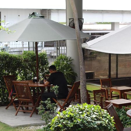 Cordia Hotel Surabaya Airport - Hotel Dalam Bandara - Formerly Ibis Budget Surabaya Airport Sidoarjo Ngoại thất bức ảnh