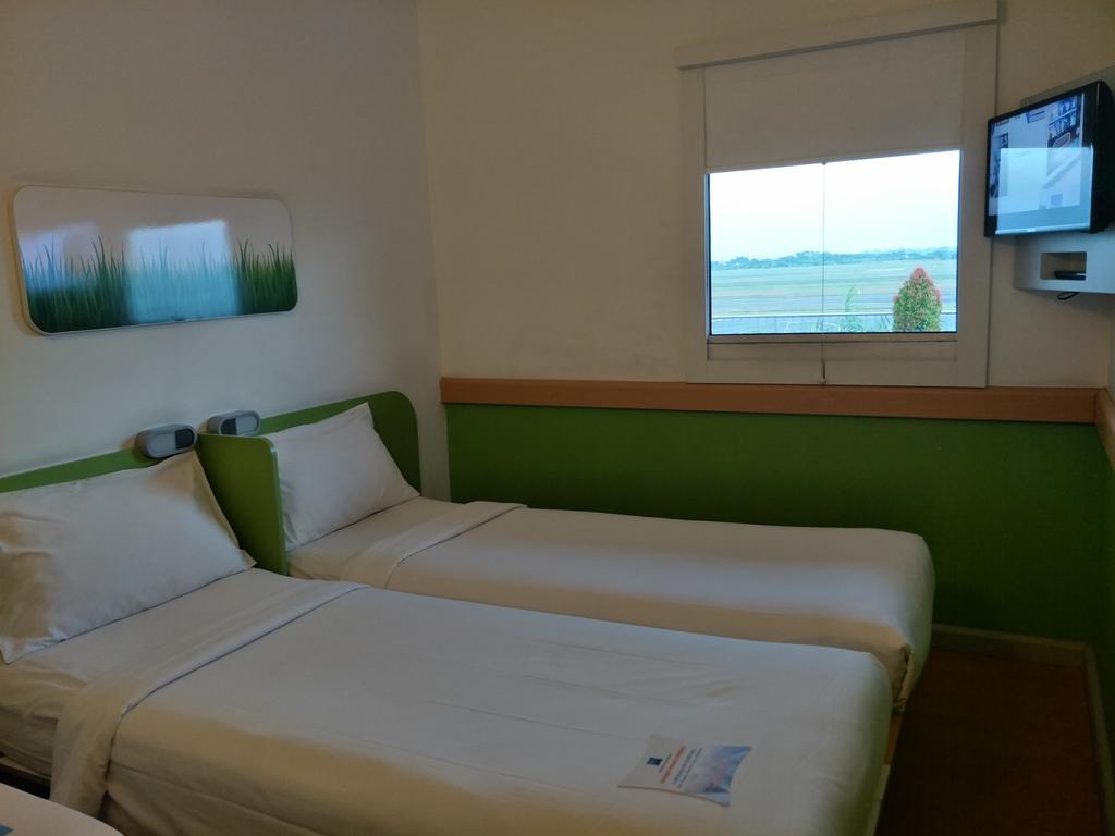 Cordia Hotel Surabaya Airport - Hotel Dalam Bandara - Formerly Ibis Budget Surabaya Airport Sidoarjo Ngoại thất bức ảnh