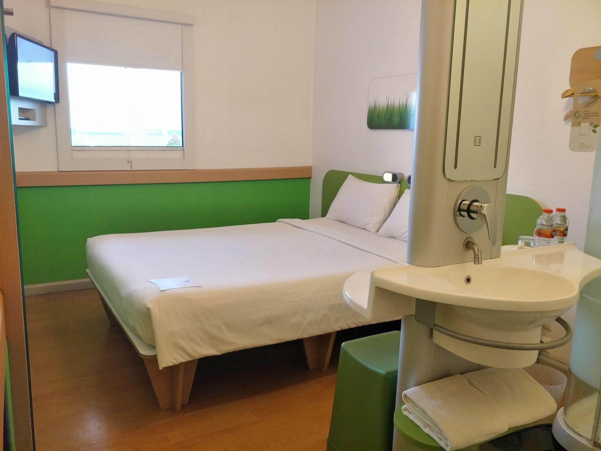 Cordia Hotel Surabaya Airport - Hotel Dalam Bandara - Formerly Ibis Budget Surabaya Airport Sidoarjo Ngoại thất bức ảnh
